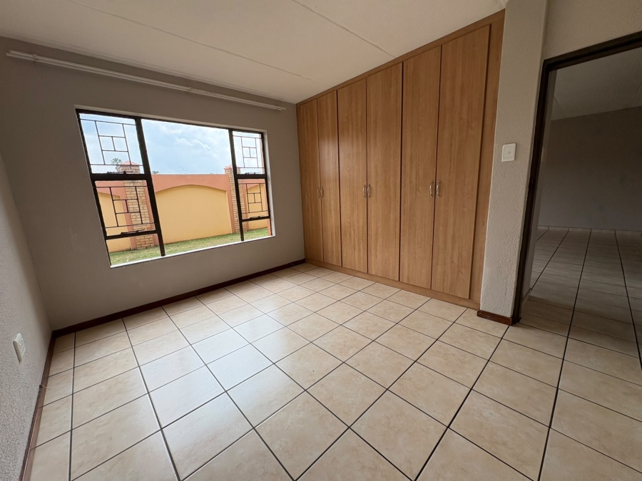 2 Bedroom Property for Sale in Vaalpark Free State